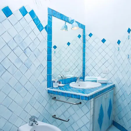 Villa Luxury Vista Mare E Piscina Tra Le Rocce *