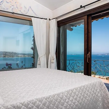 Villa Luxury Vista Mare E Piscina Tra Le Rocce