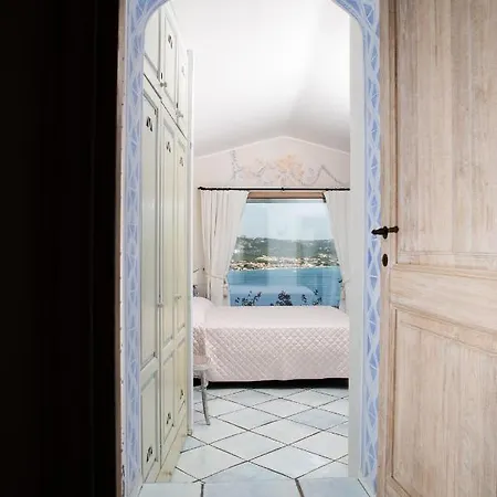 Luxury Vista Mare E Piscina Tra Le Rocce * Cala Bitta